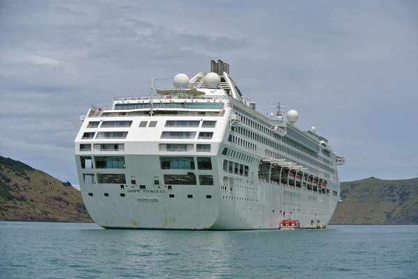 Auberges vs Appartements de vacances: Lequel choisir et pourquoi